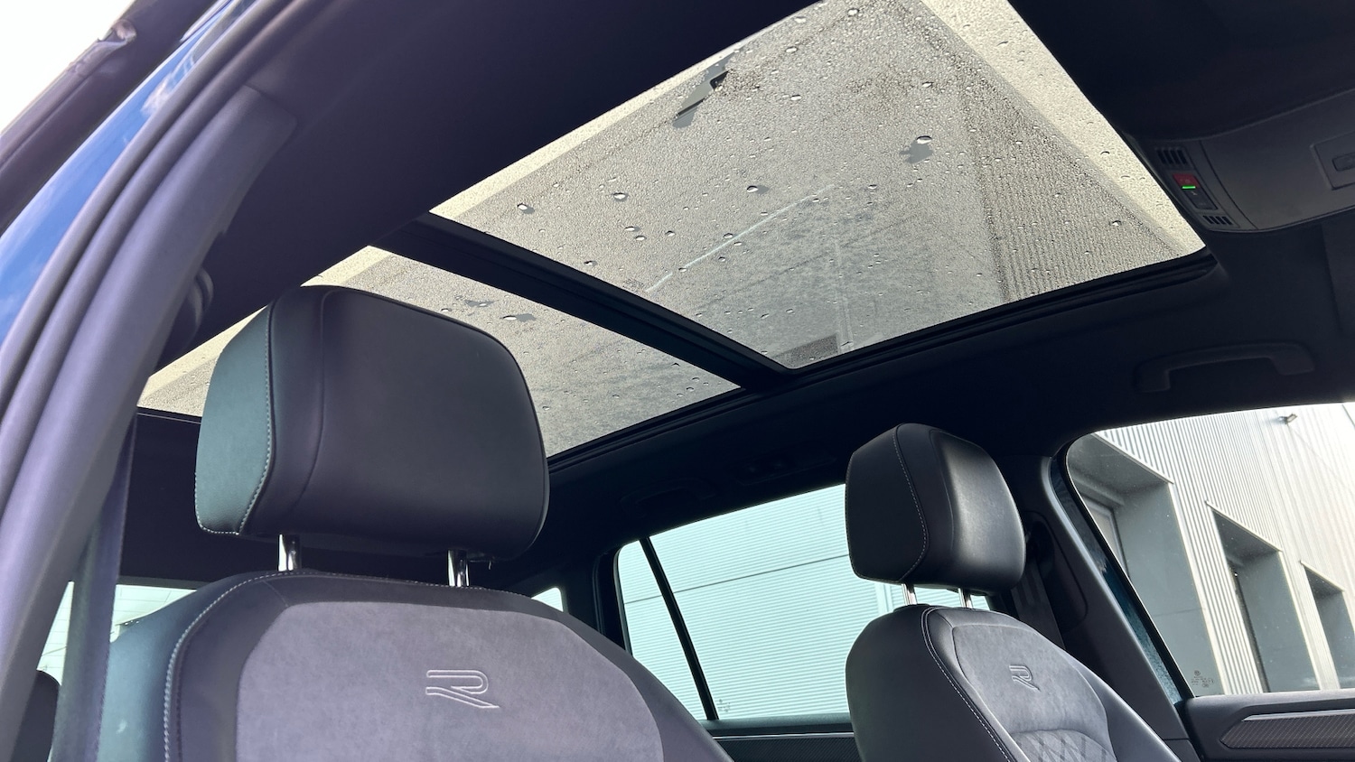 Used Volkswagen Tiguan 2022 for sale - 76892828: Photo 32