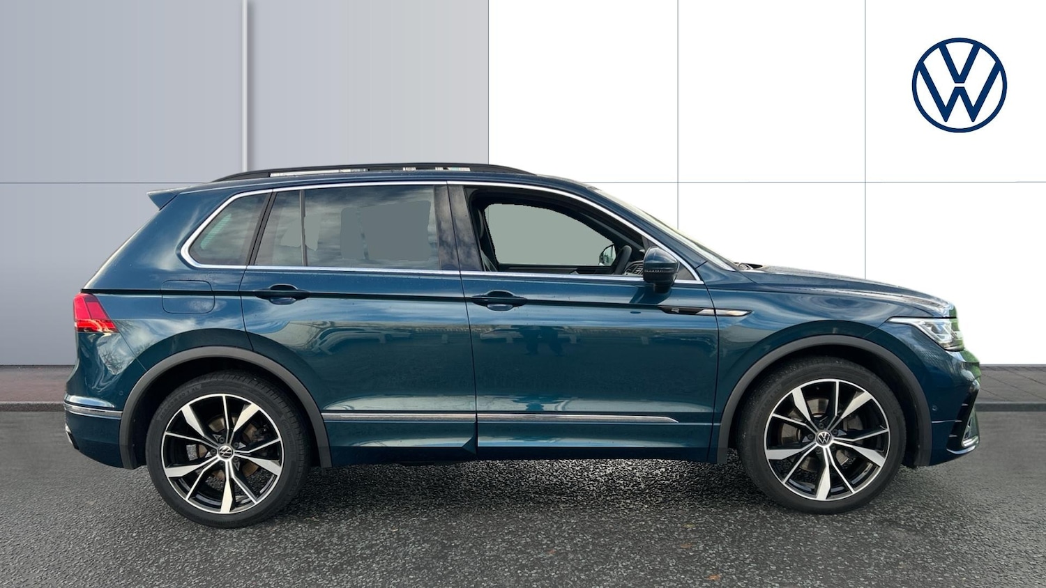 Used Volkswagen Tiguan 2022 for sale - 76892828: Photo 4
