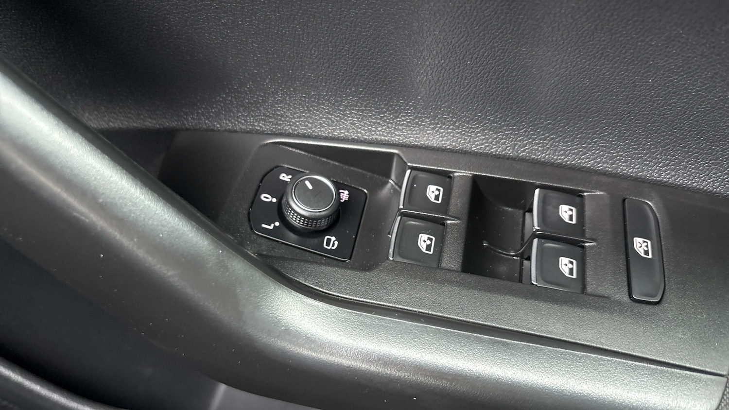 Used Volkswagen Polo 2023 for sale - 77460208: Photo 33