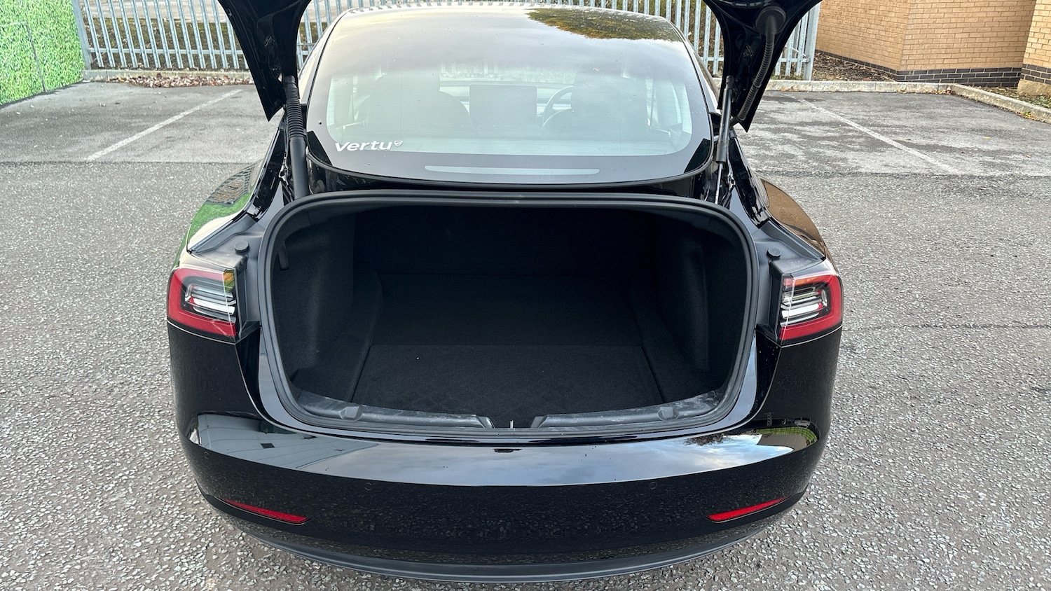 Used Tesla Model 3 2022 for sale - 76363313: Photo 4