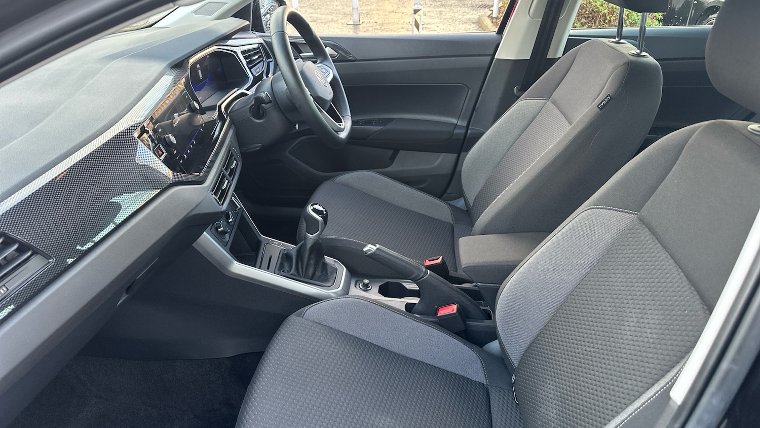 Used Volkswagen Polo 2025 for sale - 76421781: Photo 2