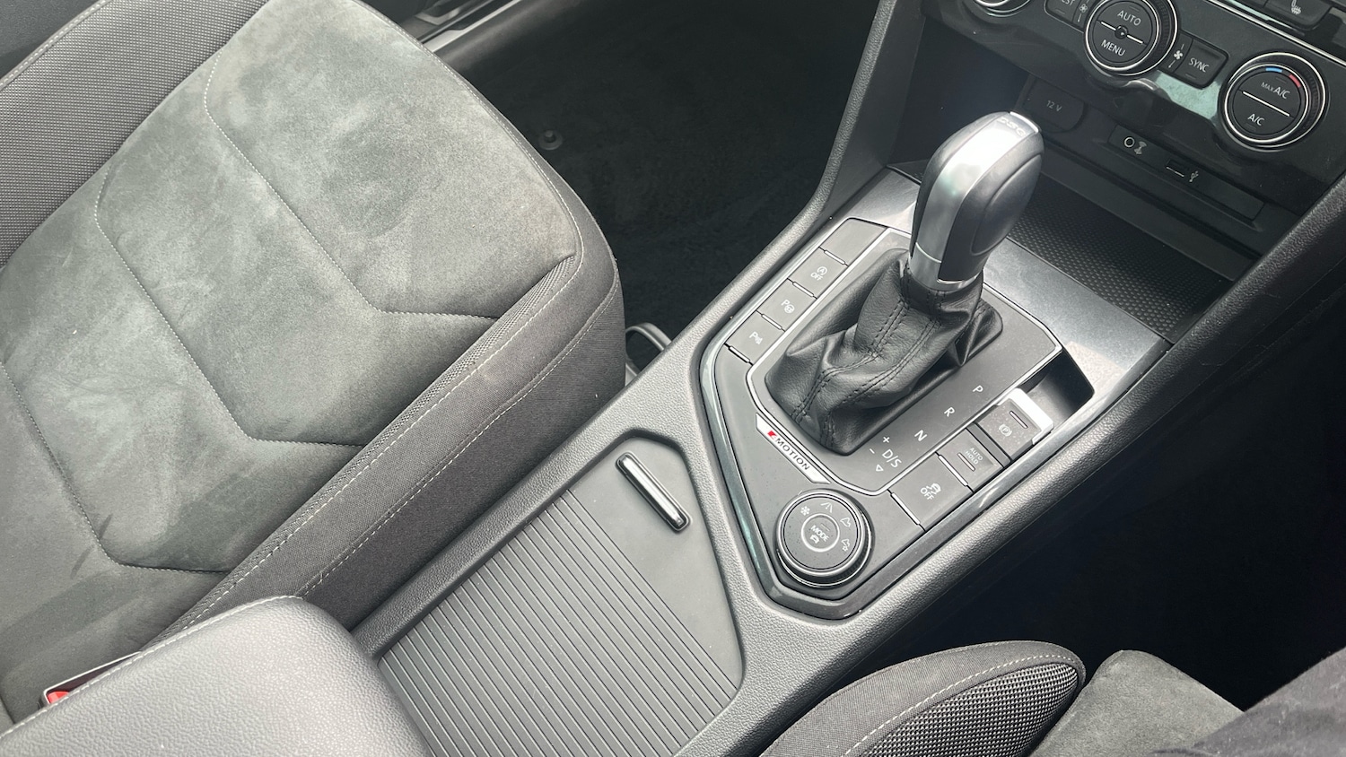 Used Volkswagen Tiguan 2017 for sale - 78133785: Photo 14