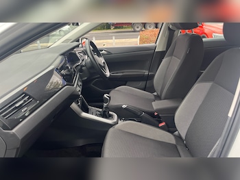 Used Volkswagen Polo 2023 for sale - 76100865: Photo 2
