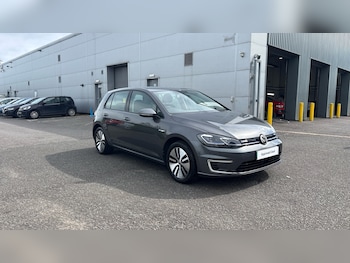 Used Volkswagen Golf 2019 for sale - 78641188: Photo