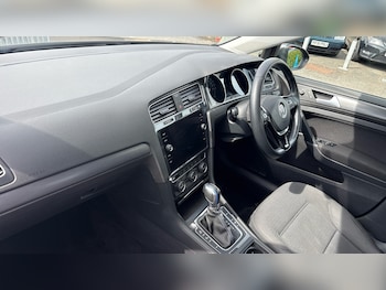 Used Volkswagen Golf 2019 for sale - 78641188: Photo