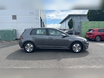 Used Volkswagen Golf 2019 for sale - 78641188: Photo