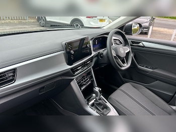 Used Volkswagen T-Roc 2025 for sale - 78182711: Photo