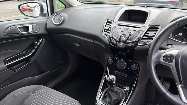 Used Ford Fiesta 2015 for sale - 76219051: Photo 14