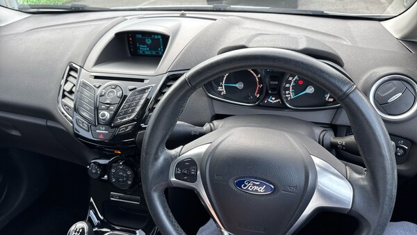 Used Ford Fiesta 2015 for sale - 76219051: Photo 44
