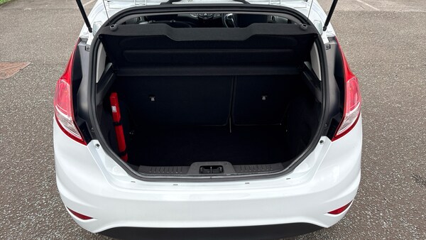 Used Ford Fiesta 2015 for sale - 76219051: Photo 4