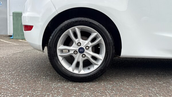 Used Ford Fiesta 2015 for sale - 76219051: Photo 7