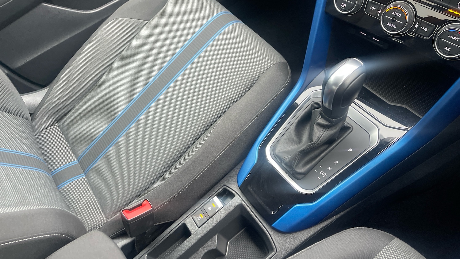 Used Volkswagen T-Roc 2021 for sale - 77460198: Photo 14