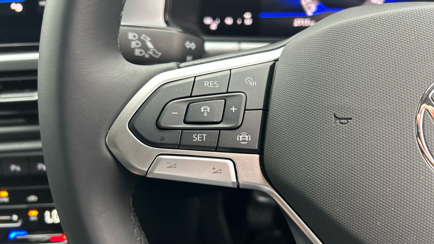 Used Volkswagen T-Roc 2025 for sale - 76222162: Photo 17