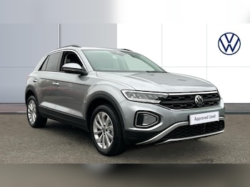 Used Volkswagen T-Roc 2025 for sale - 76222162: Photo