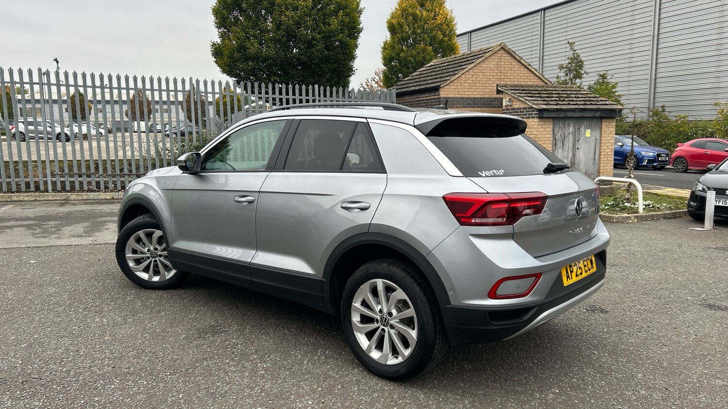 Used Volkswagen T-Roc 2025 for sale - 76222162: Photo 38