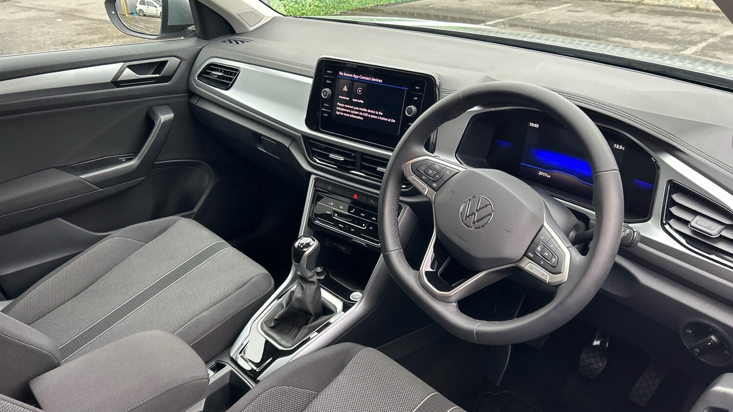 Used Volkswagen T-Roc 2025 for sale - 76222162: Photo 6