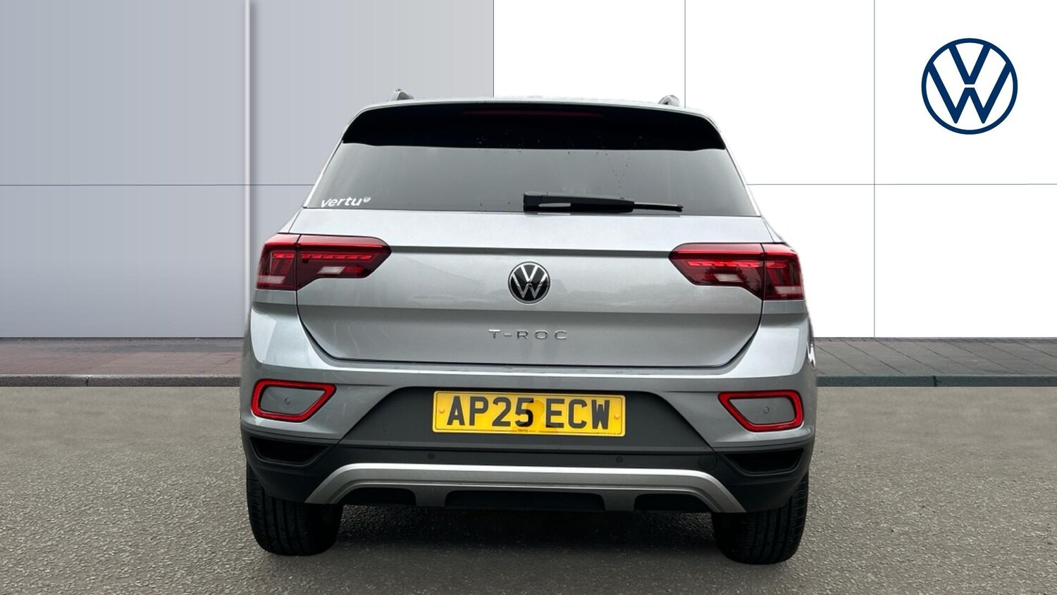 Used Volkswagen T-Roc 2025 for sale - 76222162: Photo 8