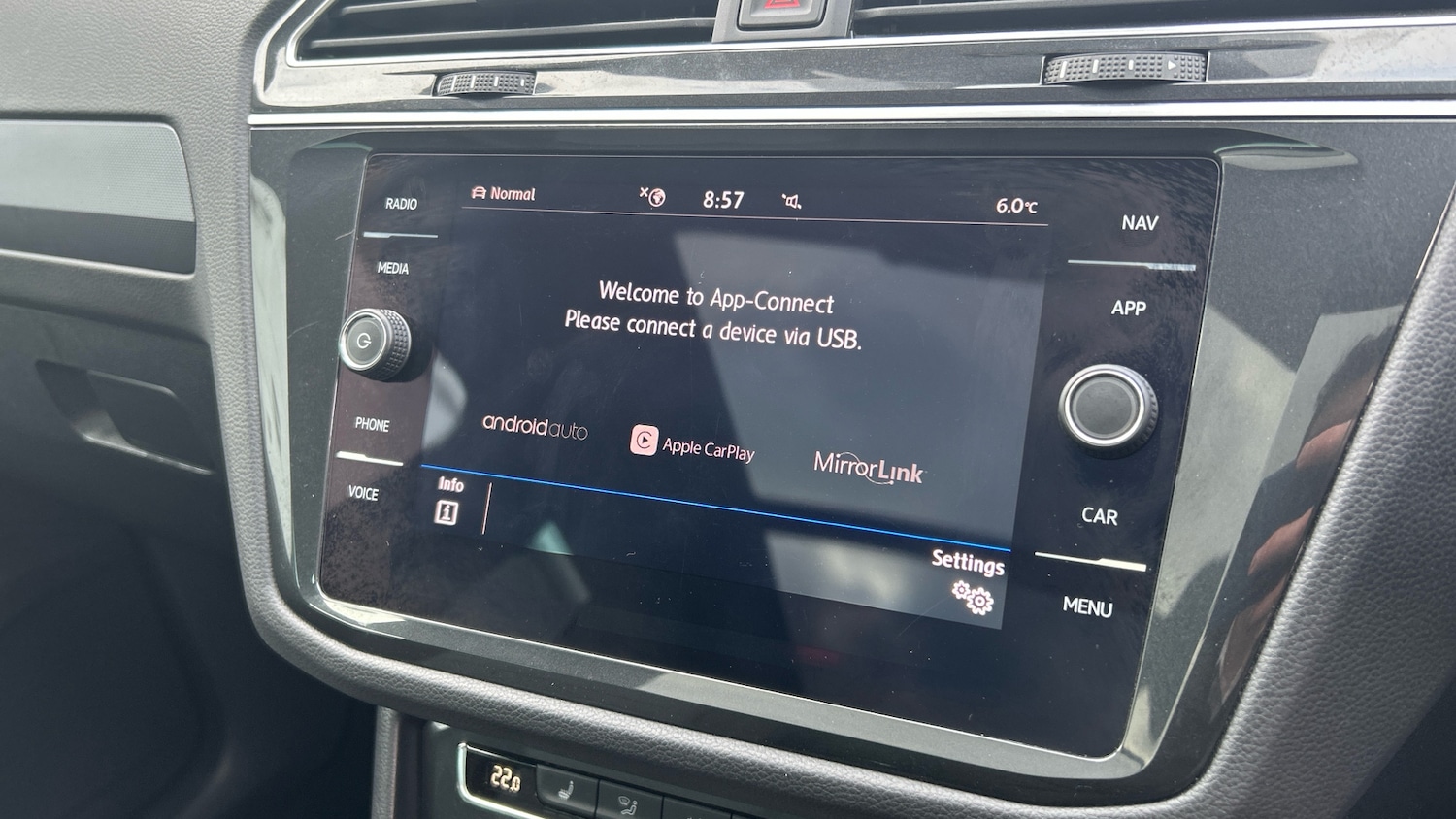 Used Volkswagen Tiguan 2020 for sale - 77844572: Photo 24