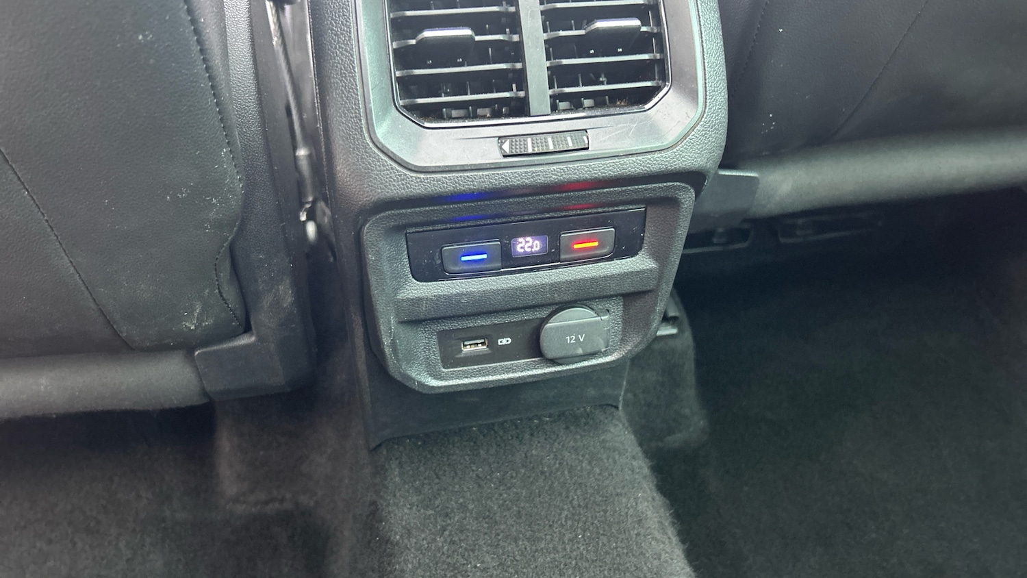 Used Volkswagen Tiguan 2020 for sale - 77844572: Photo 32