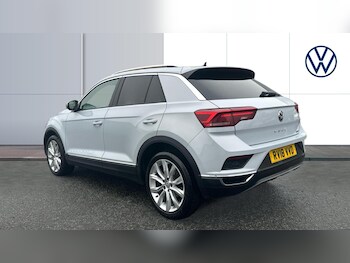 Used Volkswagen T-Roc 2018 for sale - 77434546: Photo