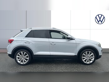 Used Volkswagen T-Roc 2018 for sale - 77434546: Photo