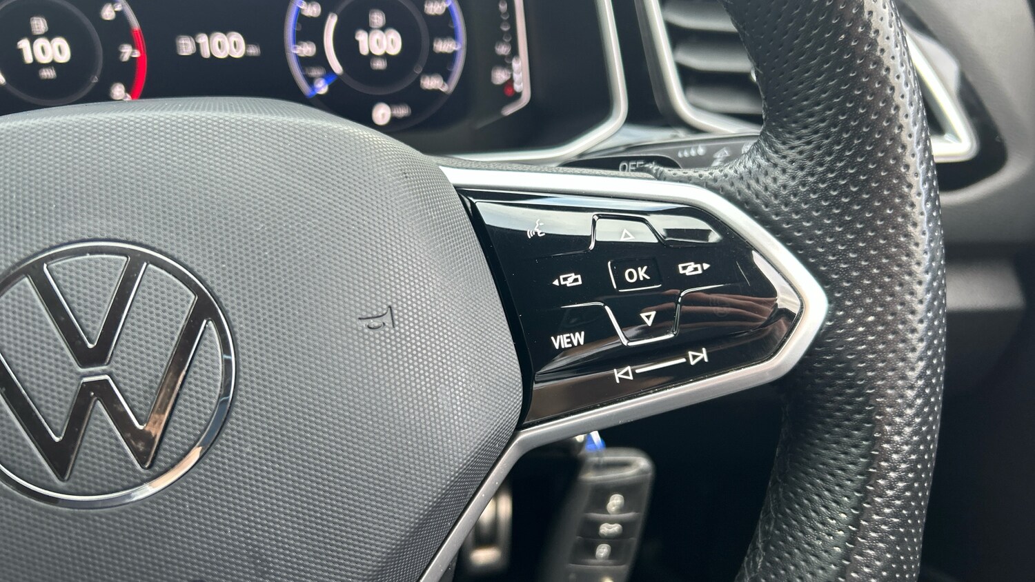 Used Volkswagen T-Roc 2022 for sale - 77830353: Photo 18