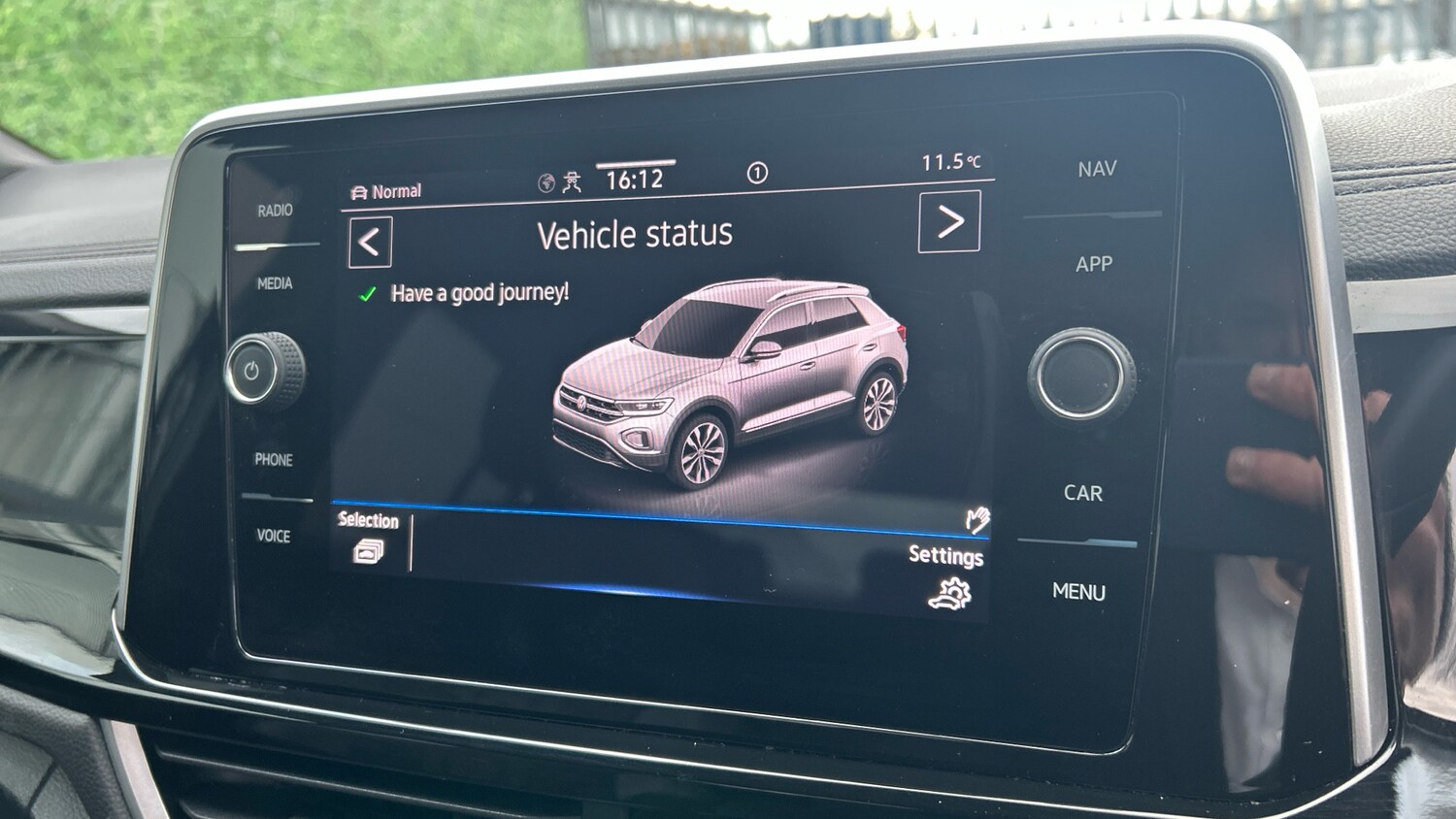 Used Volkswagen T-Roc 2022 for sale - 77830353: Photo 24