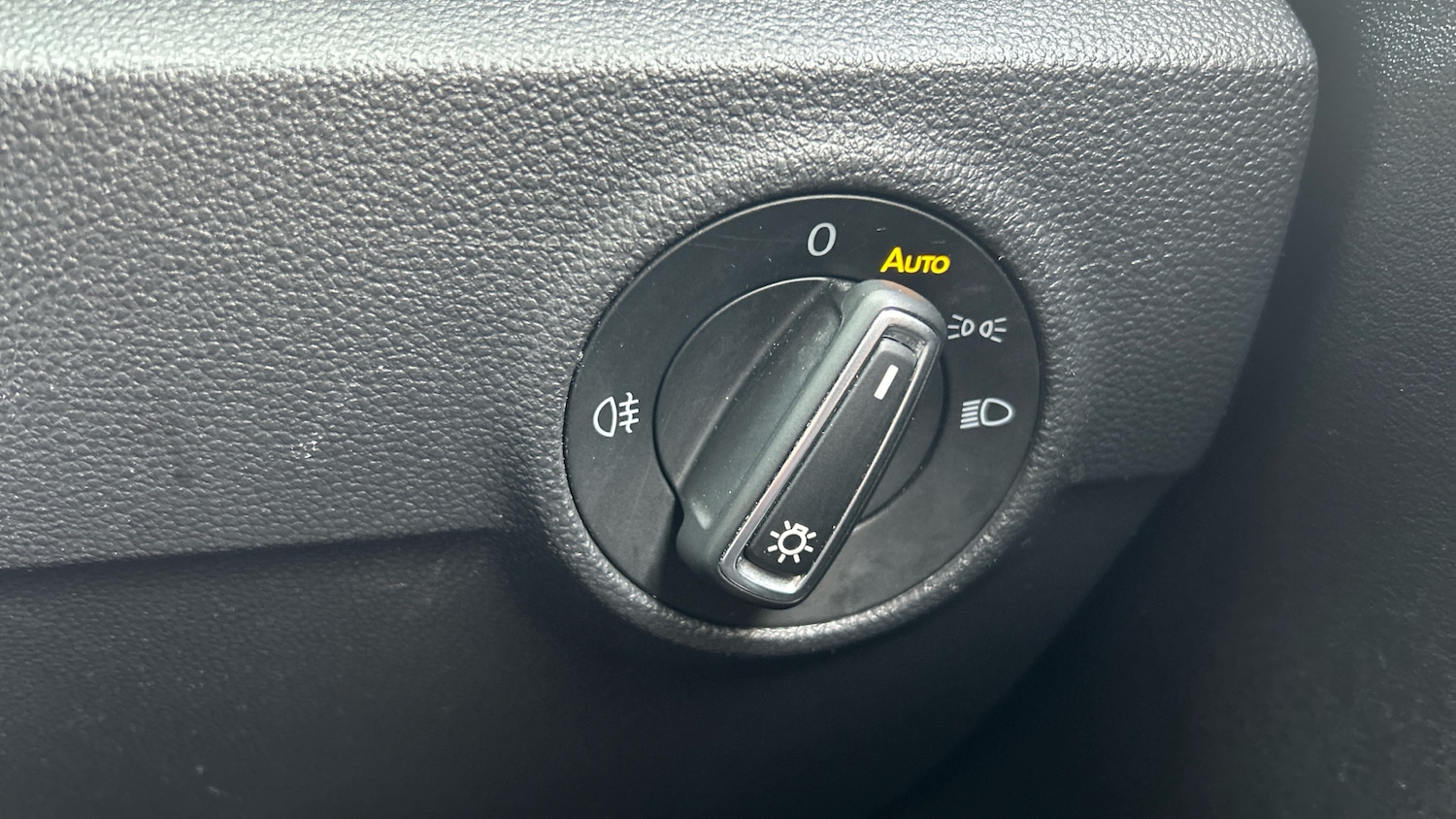 Used Volkswagen T-Roc 2022 for sale - 77830353: Photo 35