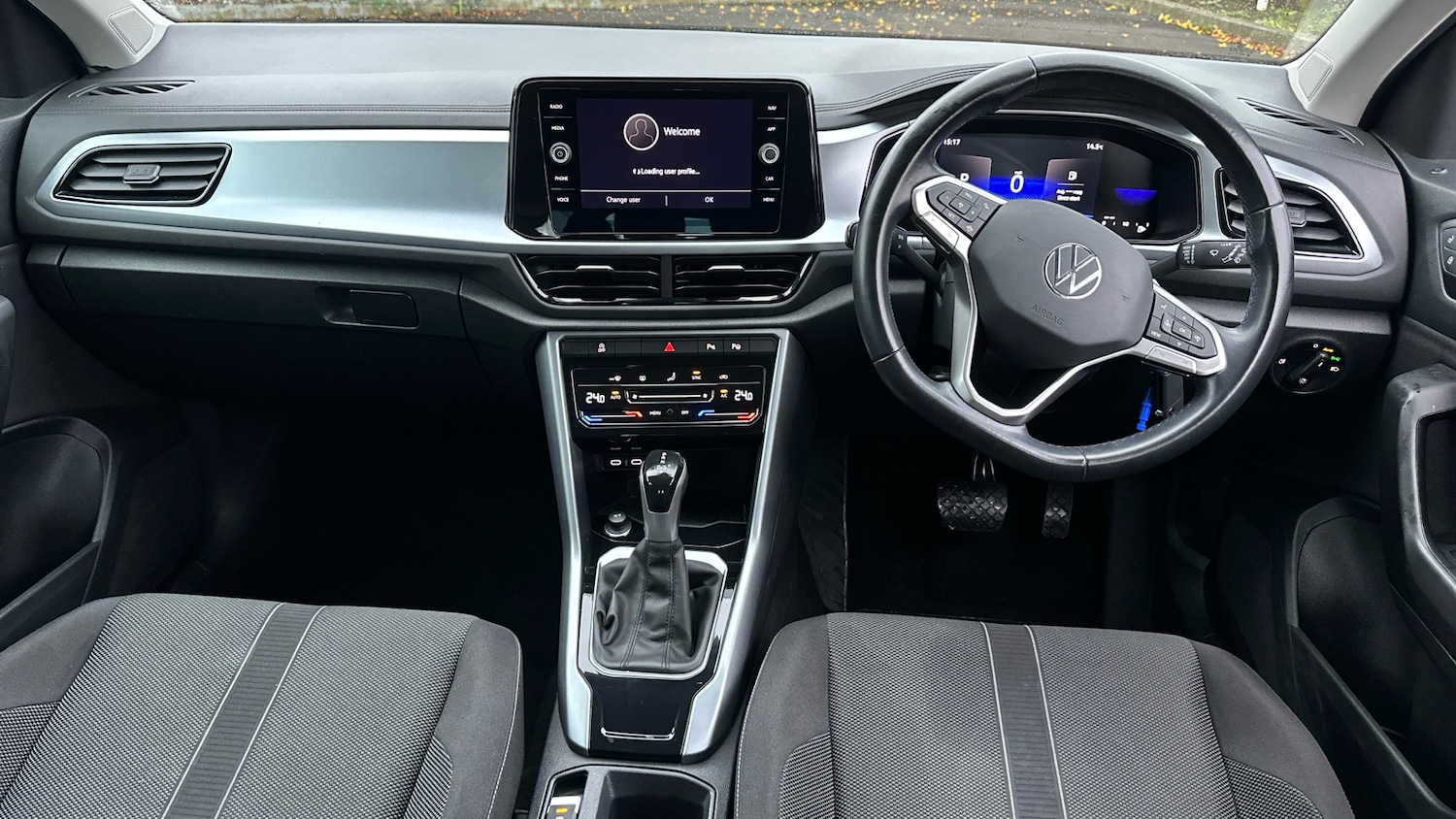 Used Volkswagen T-Roc 2022 for sale - 76627735: Photo 9