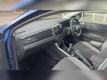 Used Volkswagen Polo 2024 for sale - 75995043: Photo 2