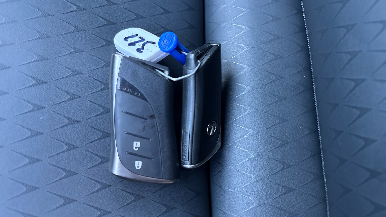 Used Lexus UX 2021 for sale - 77135664: Photo 20