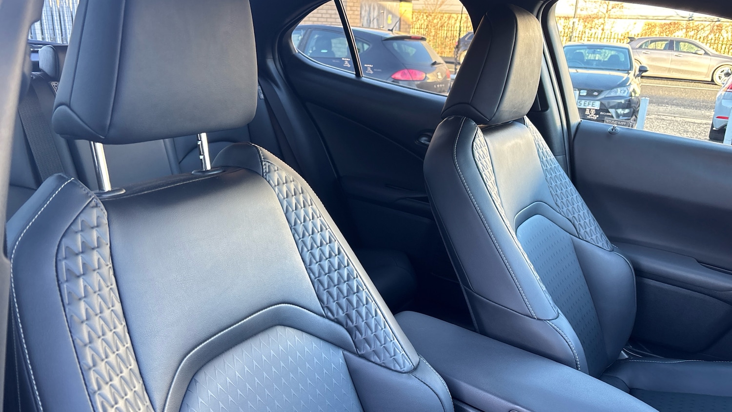 Used Lexus UX 2021 for sale - 77135664: Photo 37