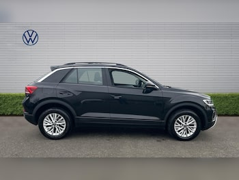 Used Volkswagen T-Roc 2022 for sale - 77961677: Photo
