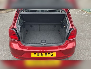 Used Volkswagen Polo 2015 for sale - 78524102: Photo