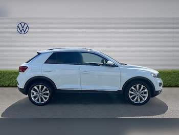 Used Volkswagen T-Roc 2019 for sale - 79244151: Photo