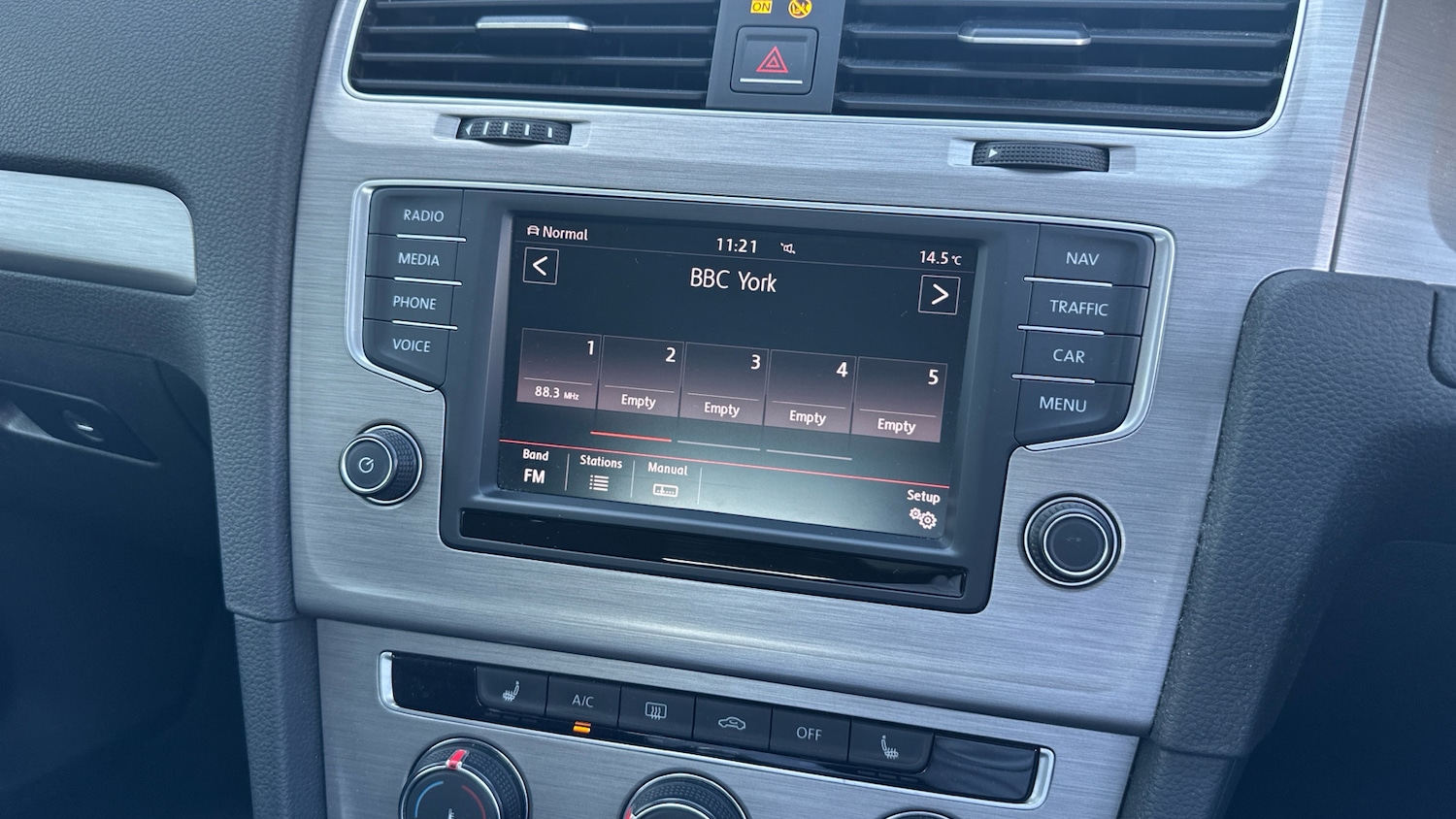 Used Volkswagen Golf 2016 for sale - 77945289: Photo 12