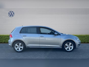 Used Volkswagen Golf 2016 for sale - 77945289: Photo