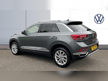 Used Volkswagen T-Roc 2022 for sale - 76075759: Photo