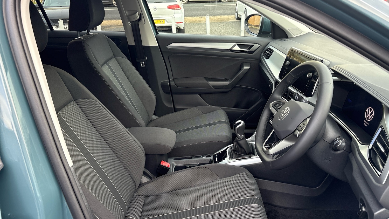 Used Volkswagen T-Roc 2025 for sale - 77105205: Photo 15