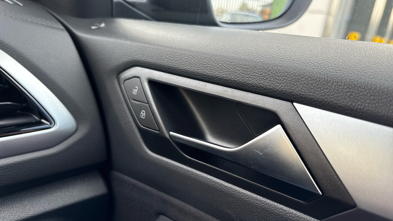 Used Volkswagen T-Roc 2025 for sale - 77105205: Photo 35