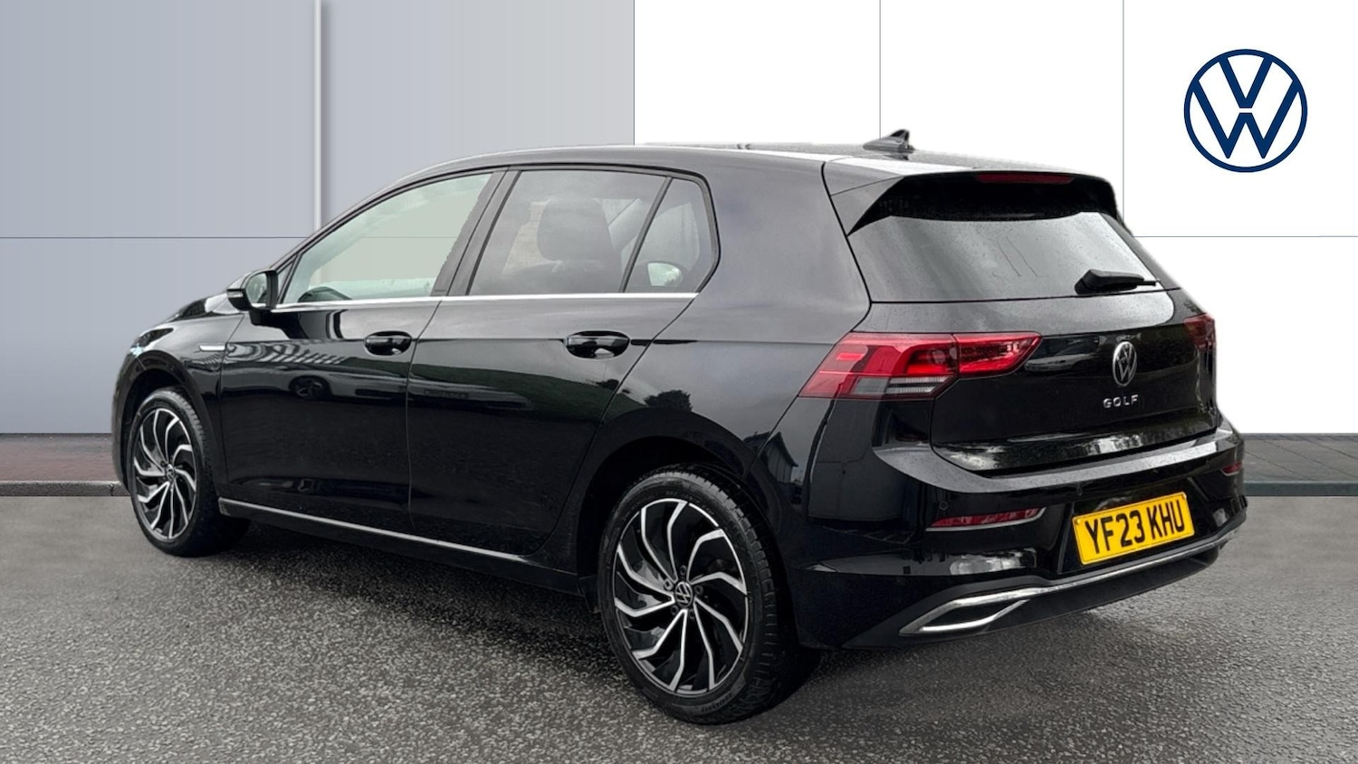 Used Volkswagen Golf 2023 for sale - 75995107: Photo 3