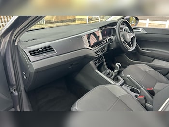 Used Volkswagen Taigo 2022 for sale - 76127947: Photo 2
