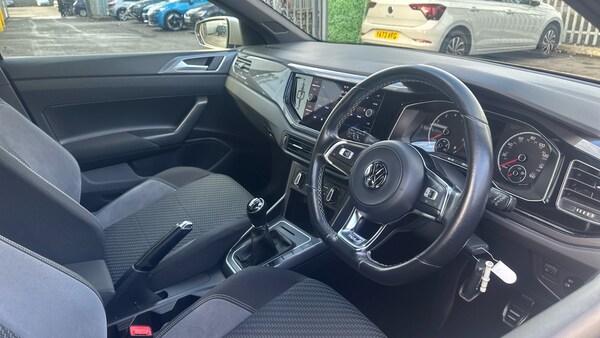 Used Volkswagen Polo 2018 for sale - 76075755: Photo 6