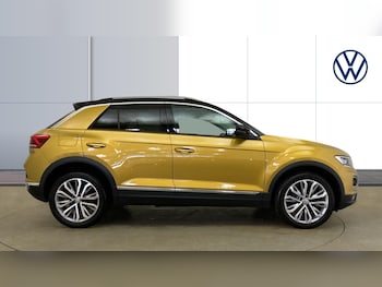 Used Volkswagen T-Roc 2018 for sale - 77460188: Photo