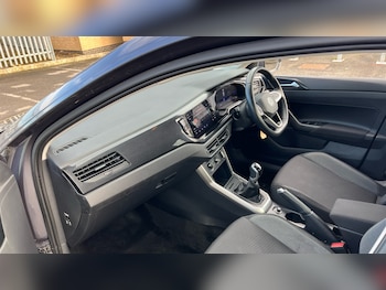 Used Volkswagen Polo 2024 for sale - 77945292: Photo