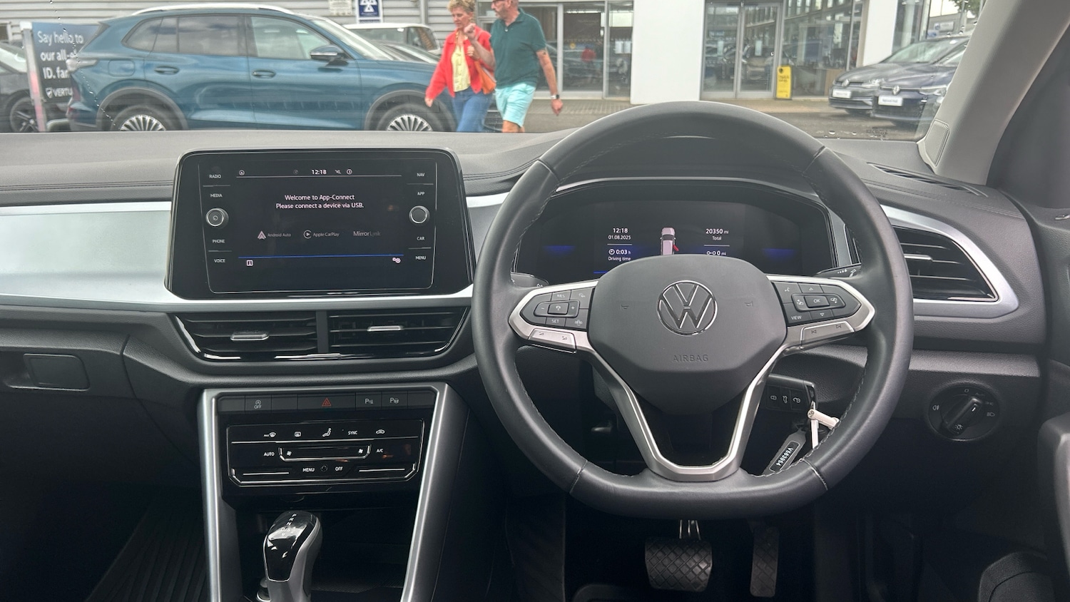 Used Volkswagen T-Roc 2022 for sale - 76421783: Photo 10