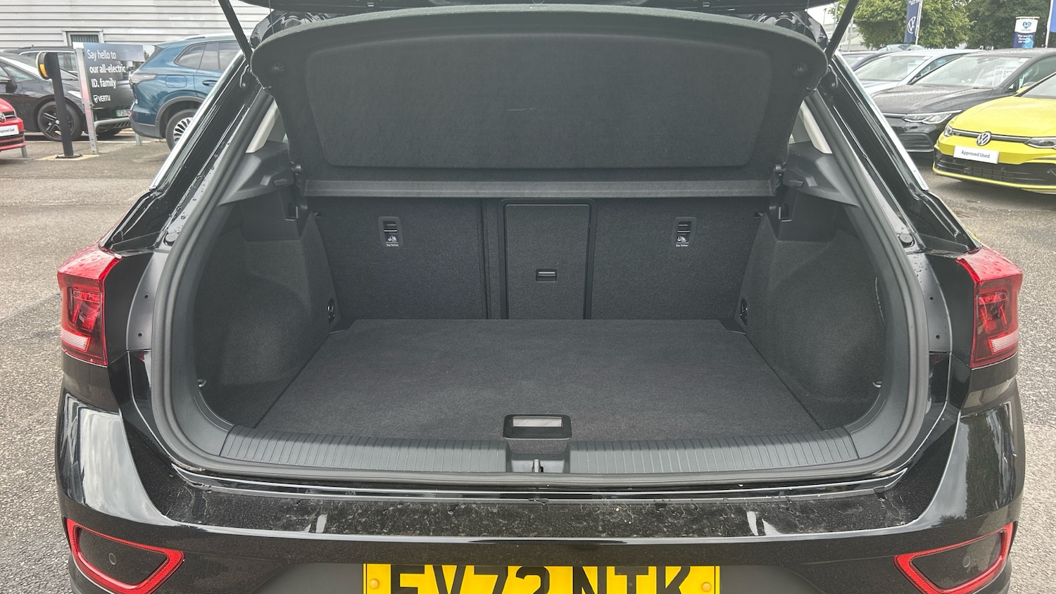 Used Volkswagen T-Roc 2022 for sale - 76421783: Photo 20