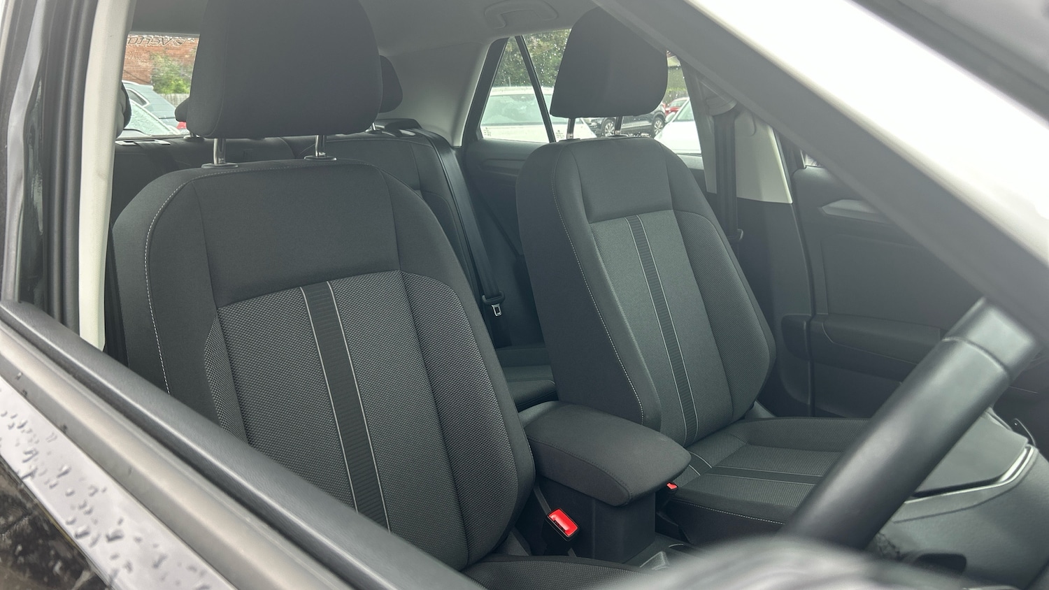 Used Volkswagen T-Roc 2022 for sale - 76421783: Photo 26