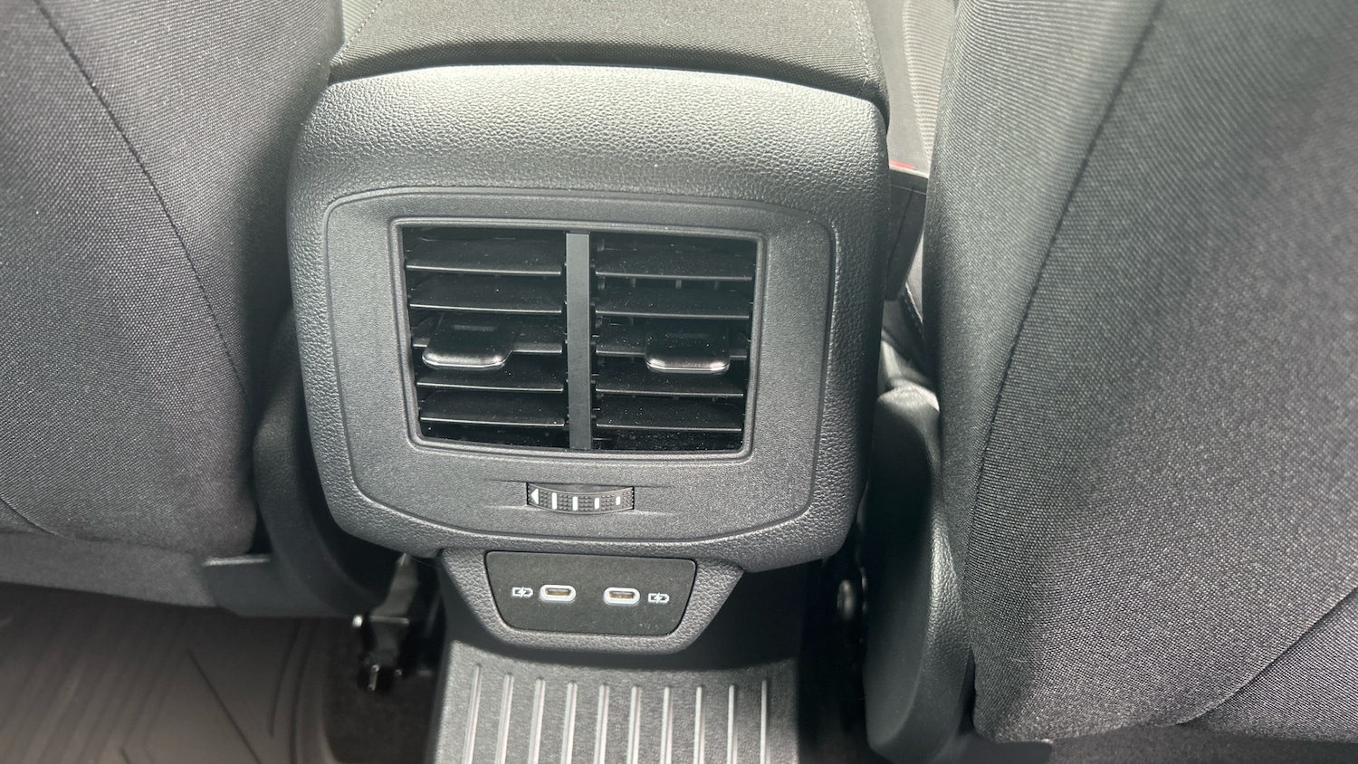 Used Volkswagen T-Roc 2022 for sale - 76421783: Photo 34