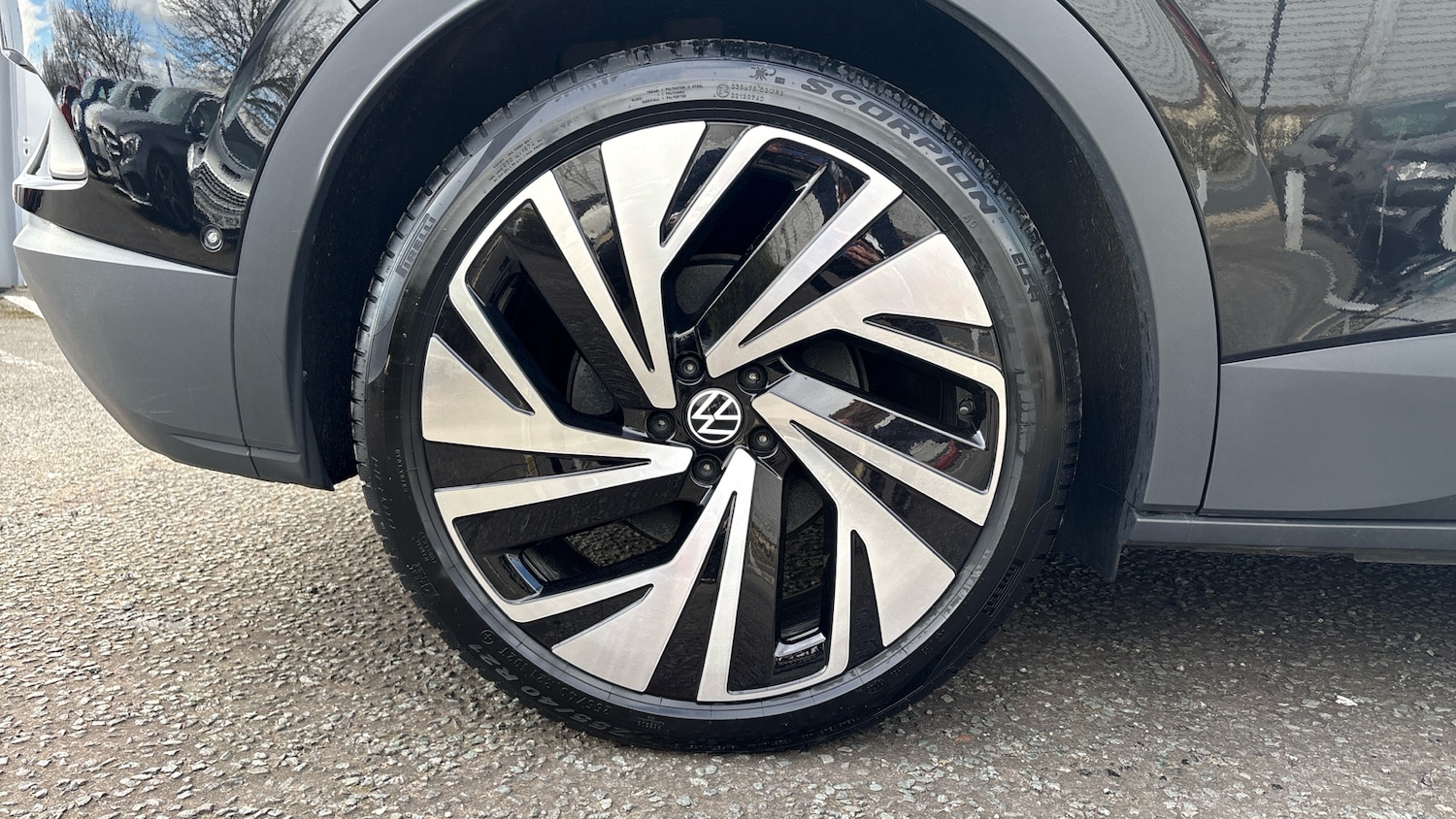 Used Volkswagen ID.4 2025 for sale - 78132157: Photo 5